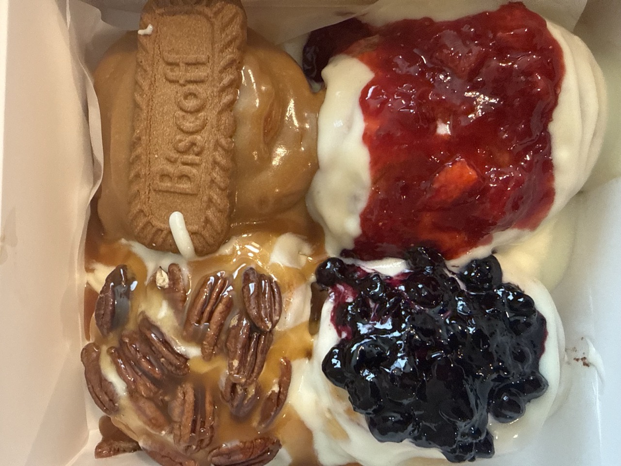 Glaze 4-pack with Salted Caramel Pecan, Biscoff, Blueberry and Strawberry rolls